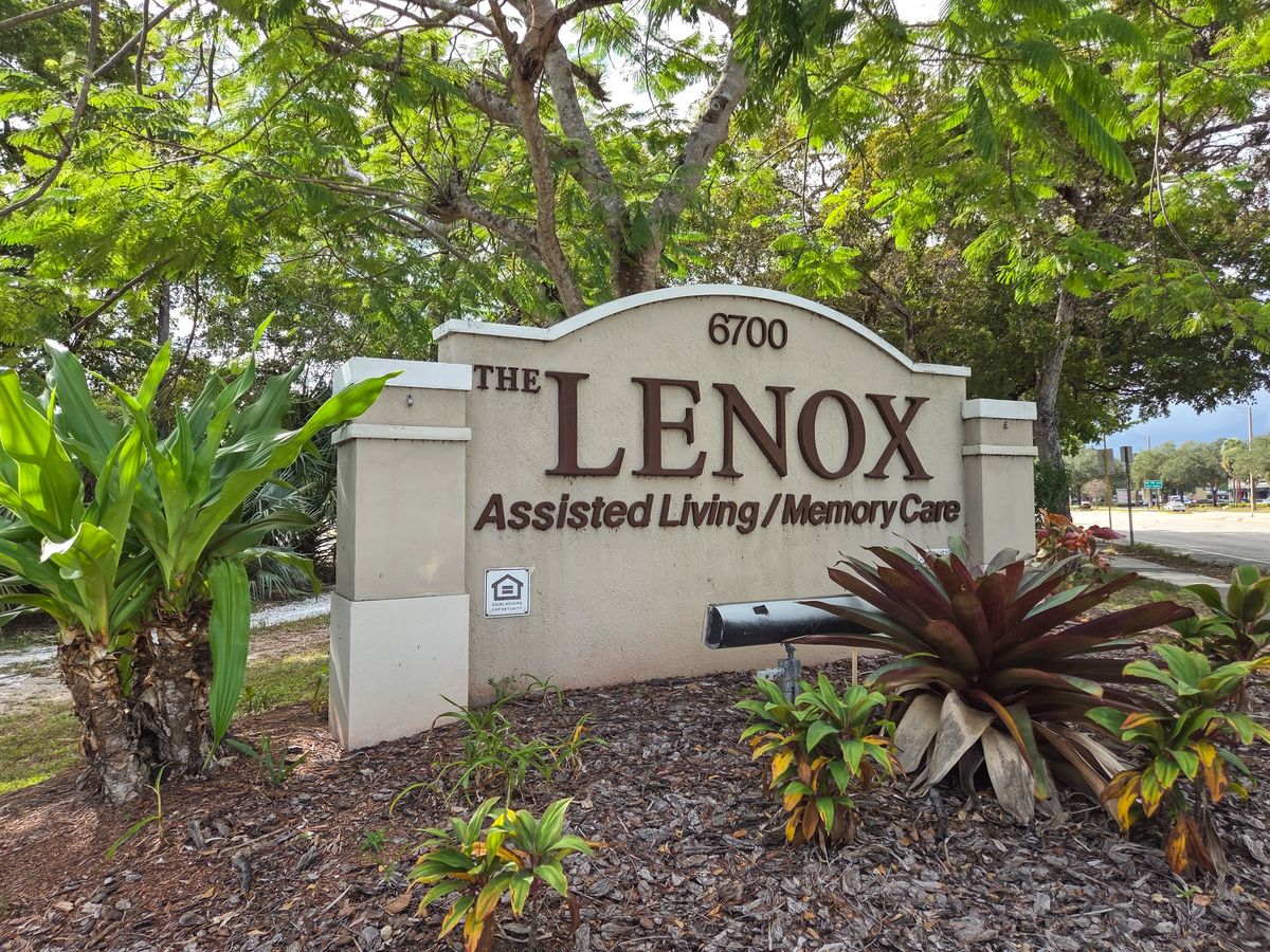 Lenox on the Lake (UPDATED) Get Pricing & See 23 Photos in Lauderhill, FL